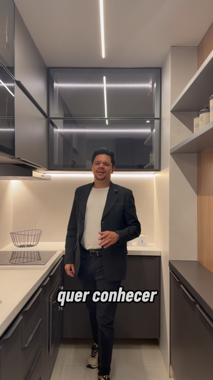 Vídeo de Alex Abreu no Instagram